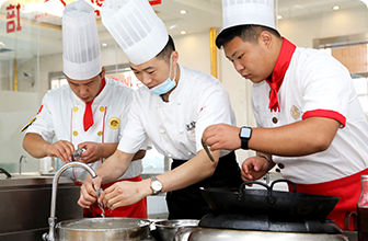 汪清学中烹膳食与营养